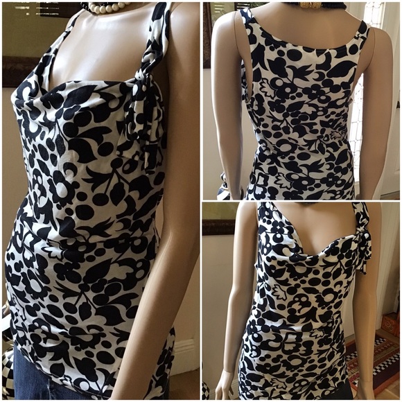 Top - Picture 2 of 2